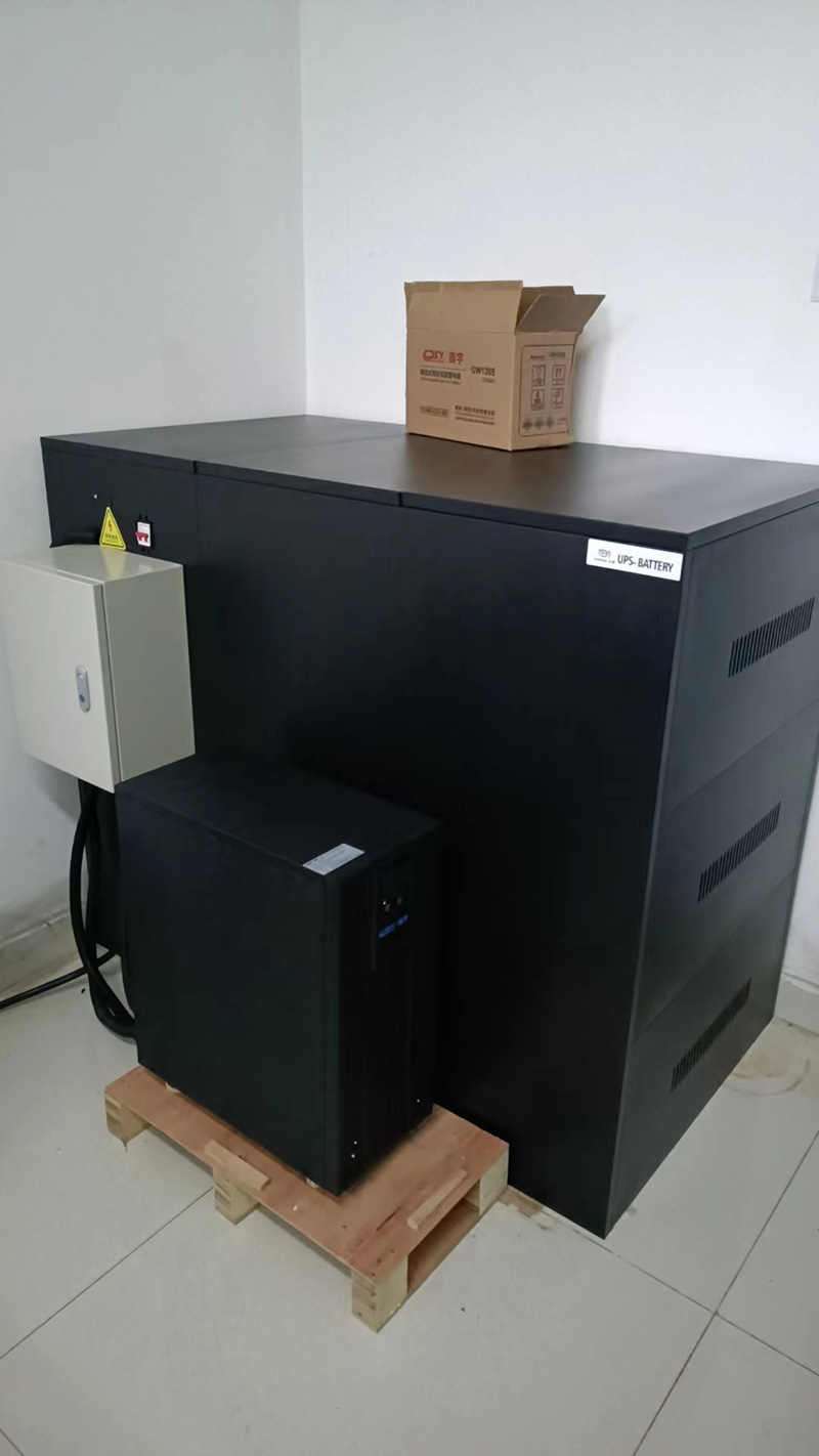 嘉峪關(guān)某地體育中心商宇UPS